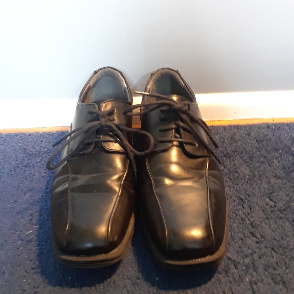 Soft Stags Kentech comfort system dress shoes